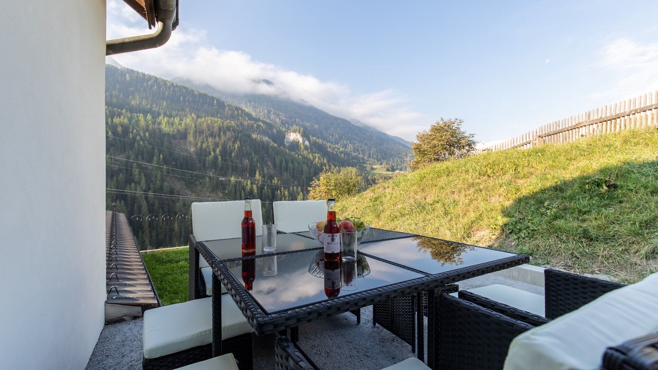Photo of Patio Balcony in Ardez