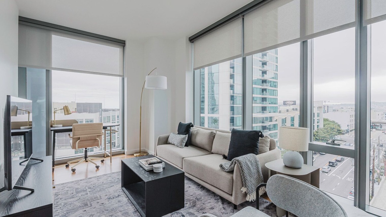 Photo of Livingroom in Rincon Hill