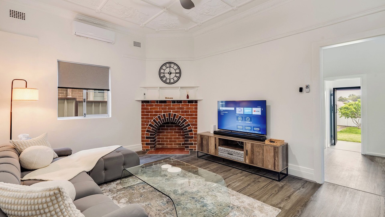 Photo of Livingroom in Concord