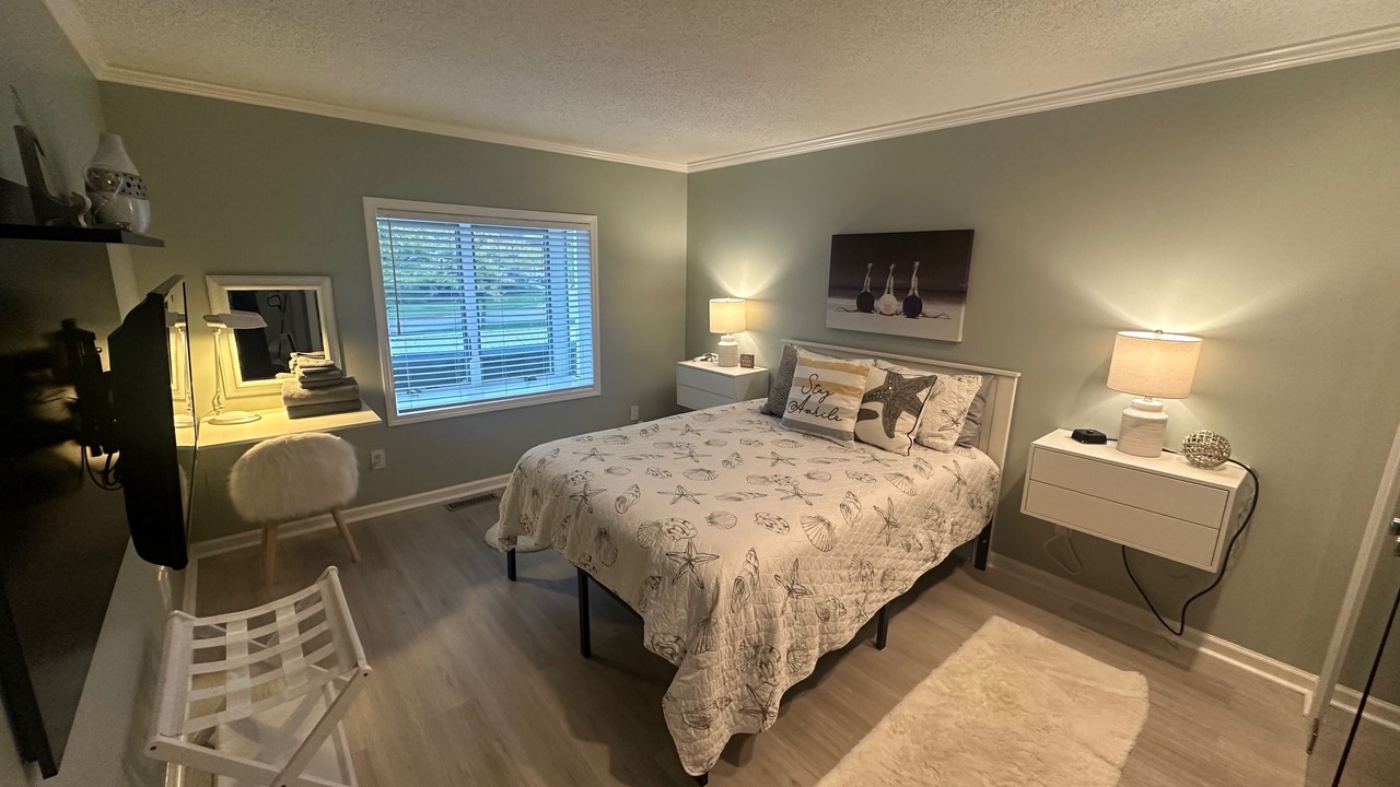 Photo of Bedroom in Spring Lake