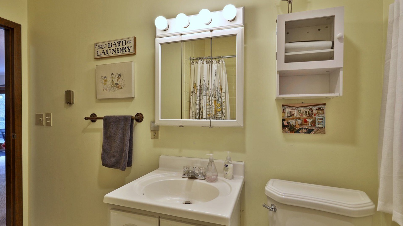 Photo of Bathroom in Bridgewater Corners