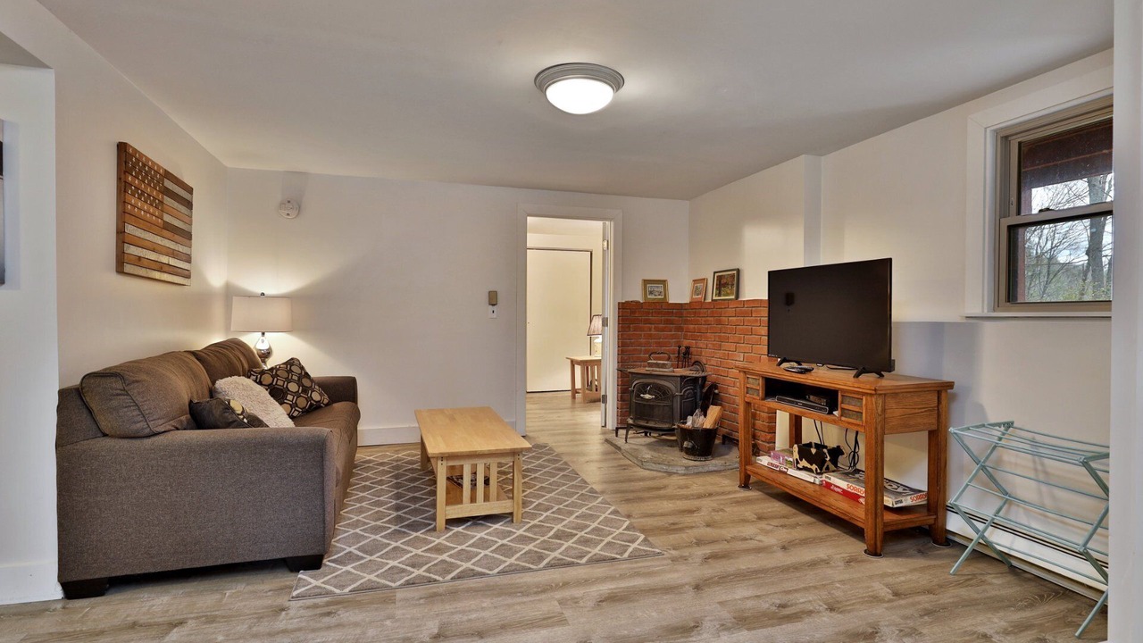 Photo of Livingroom in Bridgewater Corners