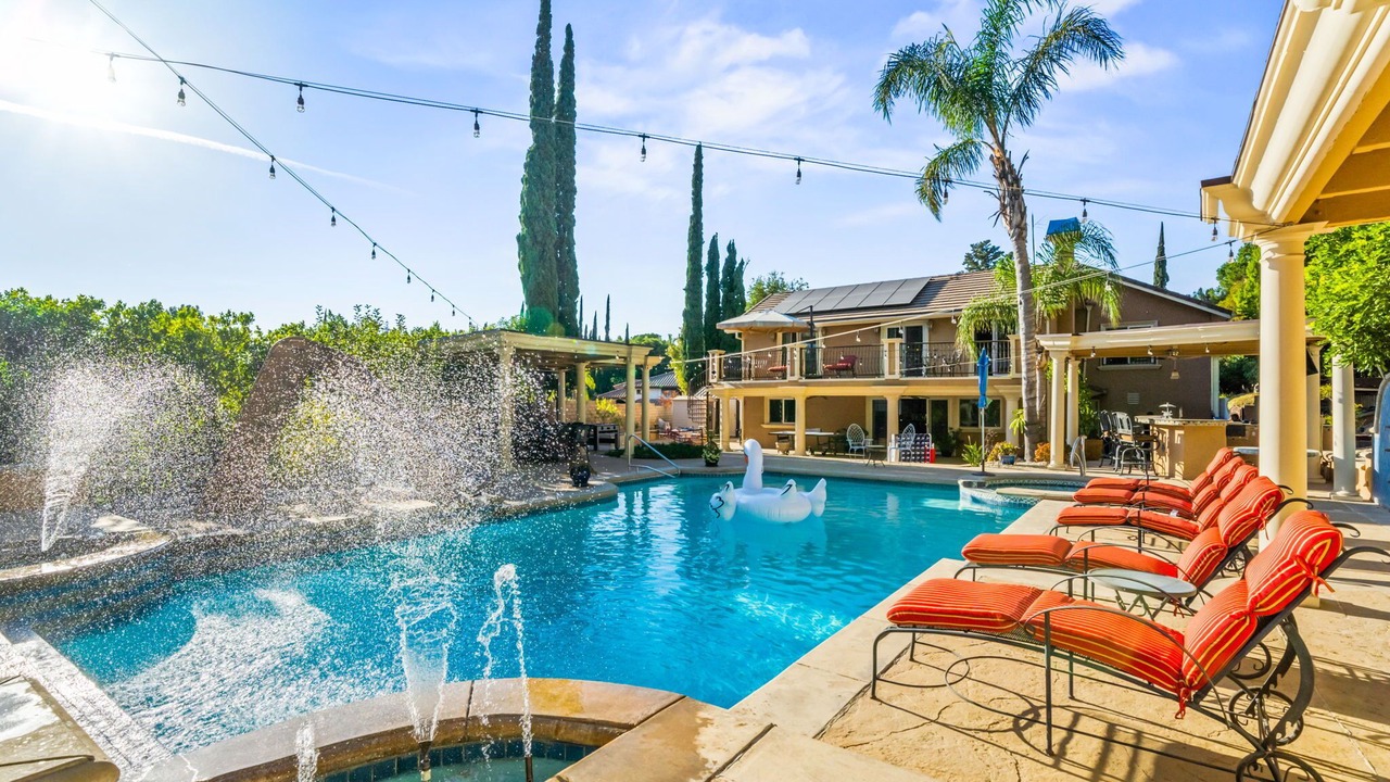 Photo of Outdoor in Porter Ranch