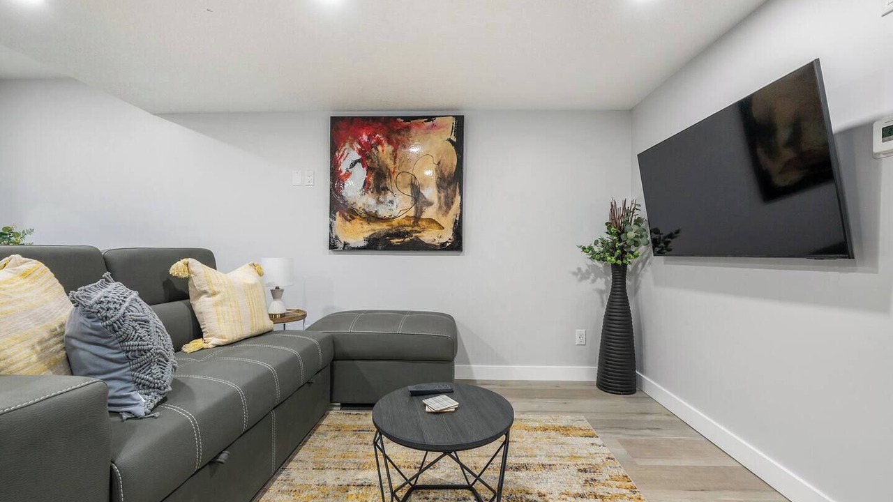 Photo of Livingroom in Airdrie
