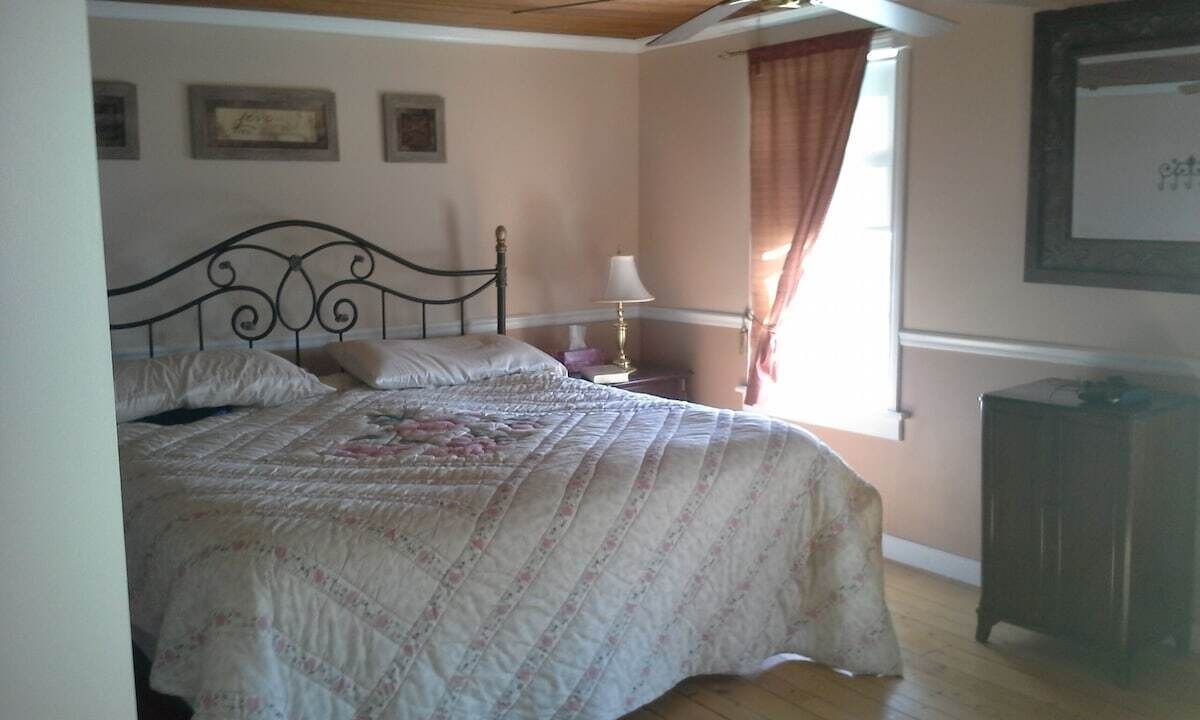 Photo of Bedroom in Fair Haven