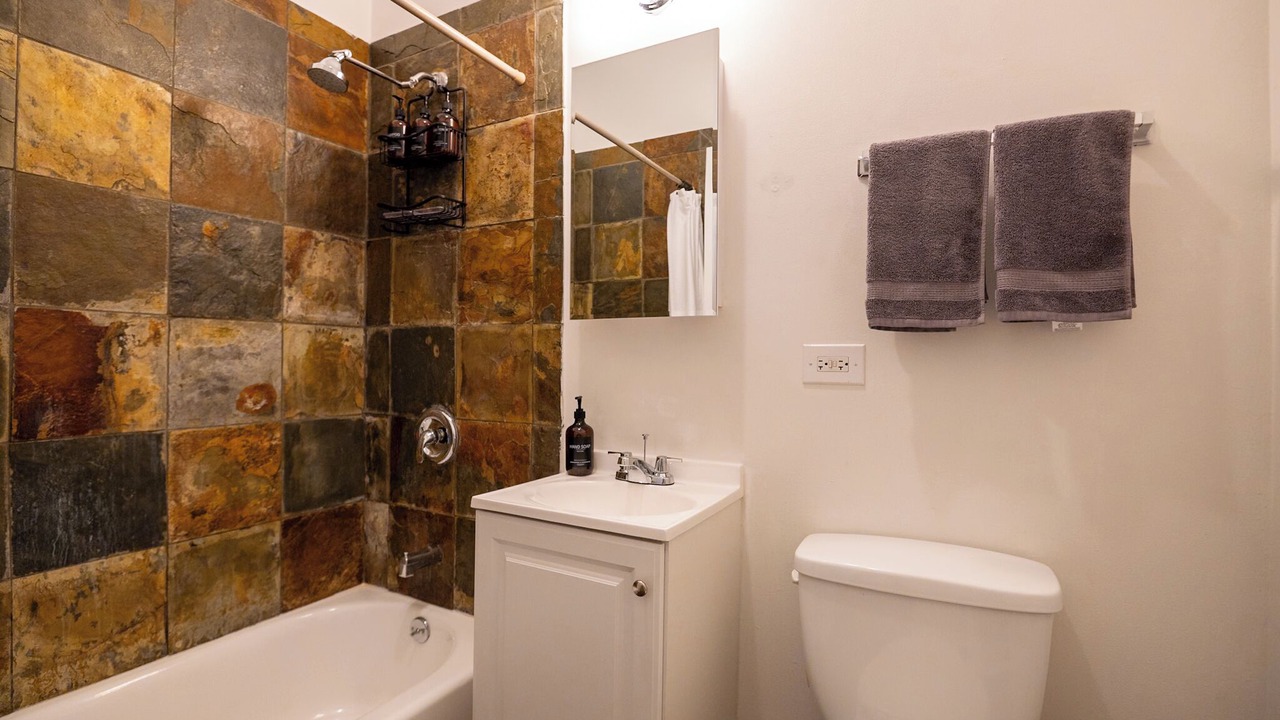 Photo of Bathroom in Palmer Square
