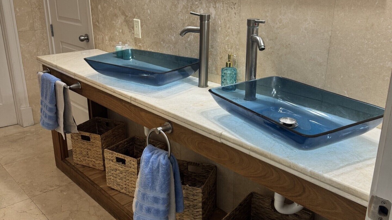 Photo of Bathroom in Smith's Point
