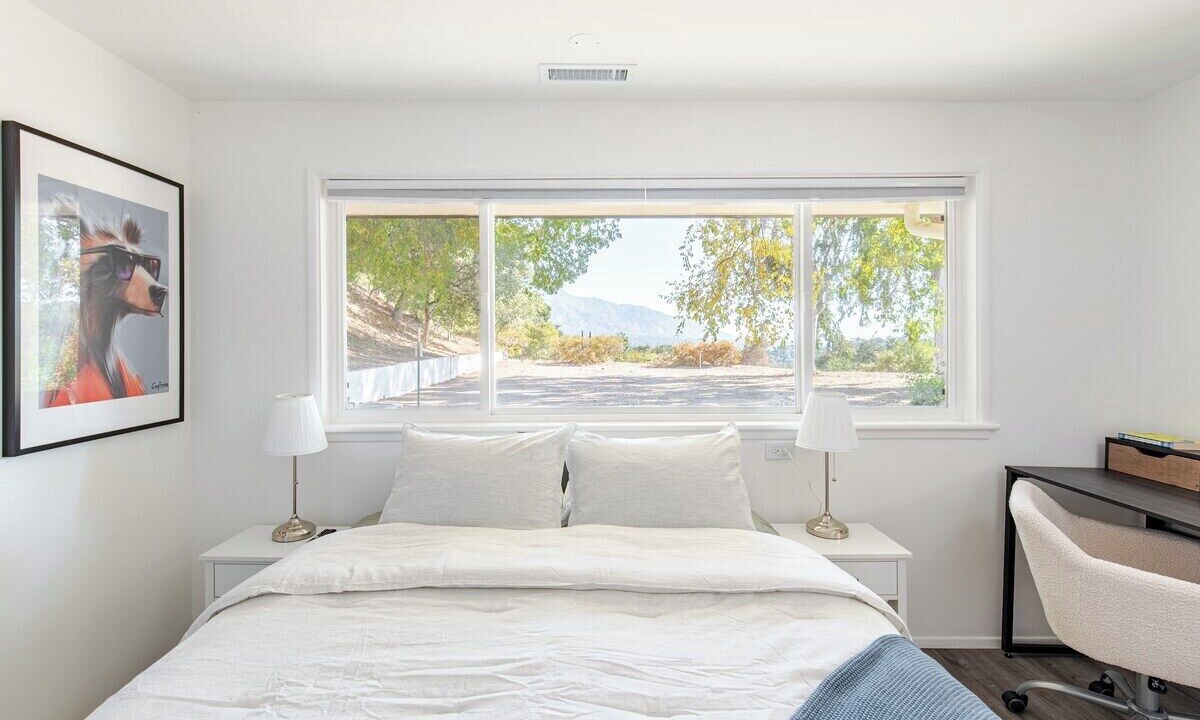 Photo of Bedroom in La Canada Flintridge