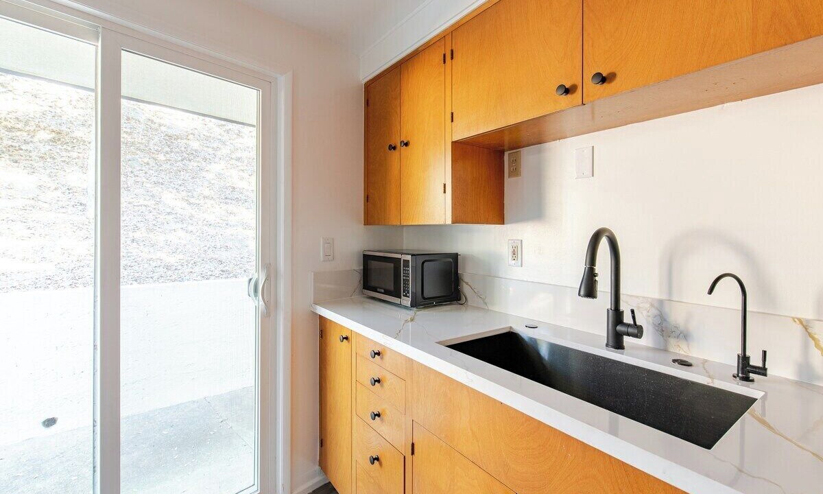 Photo of Kitchen in La Canada Flintridge