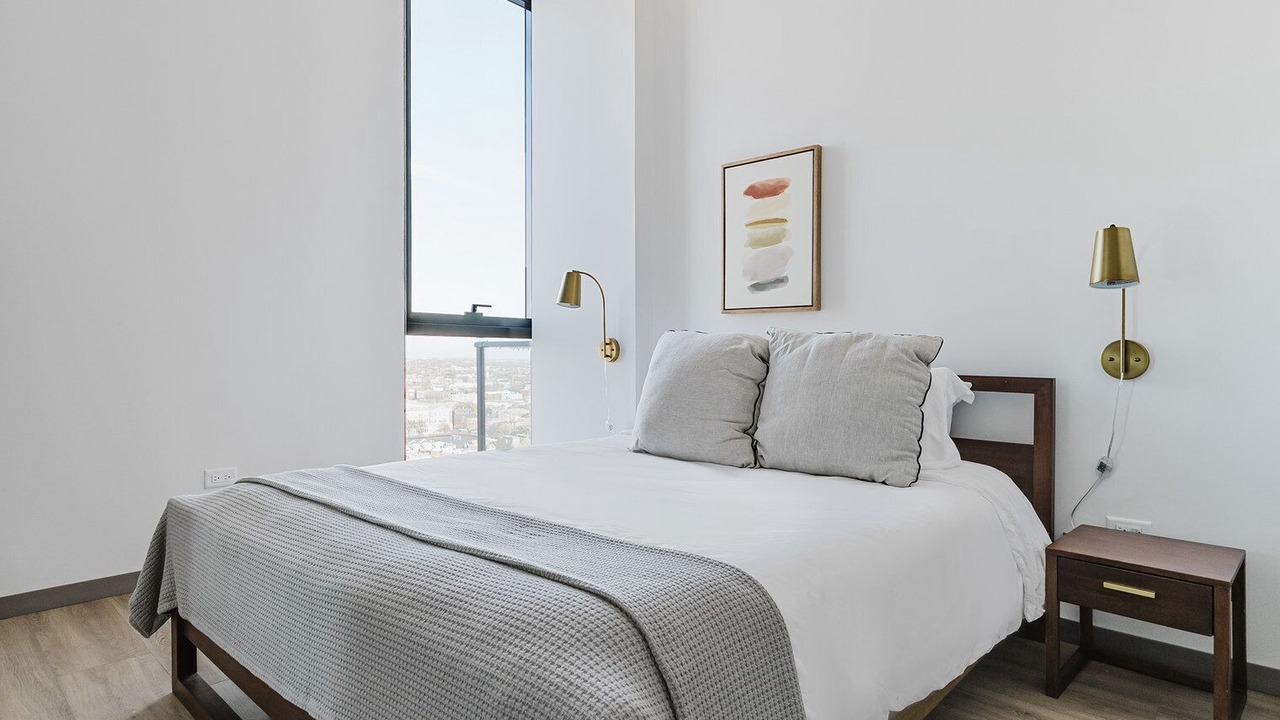 Photo of Bedroom in Illinois Medical District