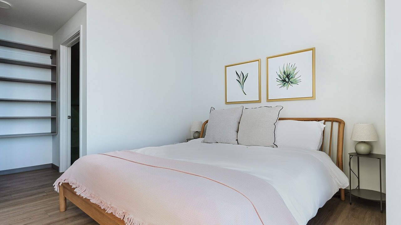 Photo of Bedroom in Illinois Medical District
