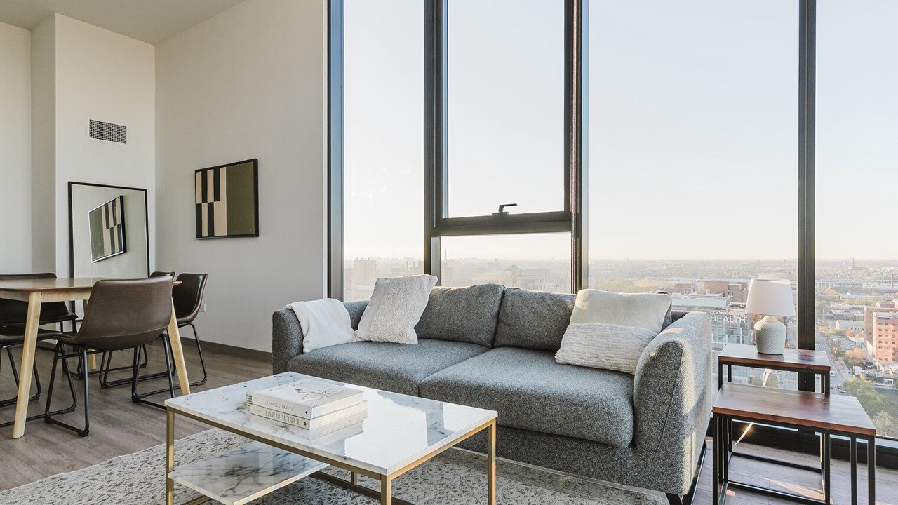 Photo of Livingroom in Illinois Medical District