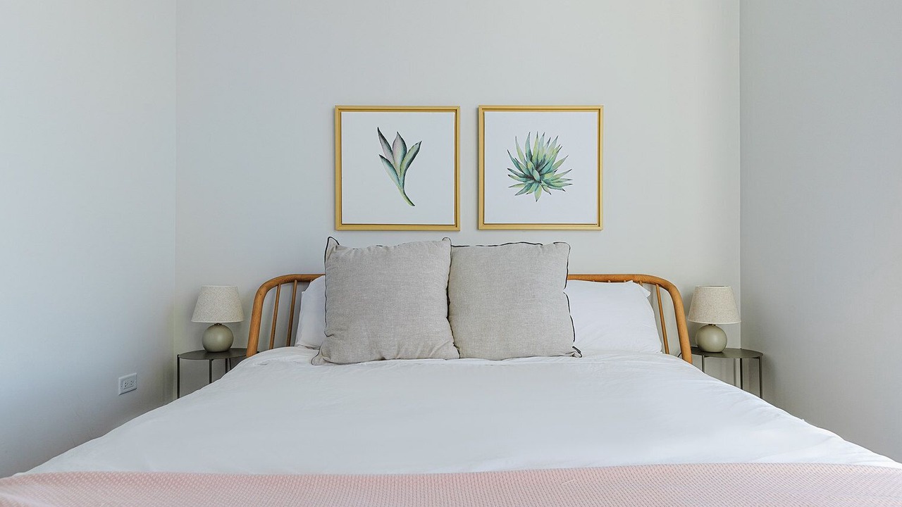 Photo of Bedroom in Illinois Medical District