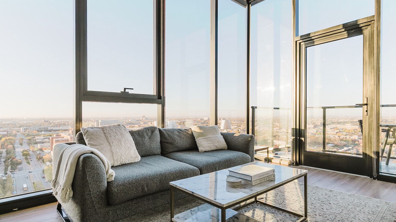 Photo of Livingroom in Illinois Medical District