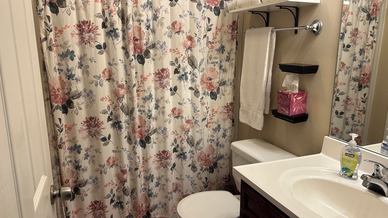 Photo of Bathroom in Collegedale