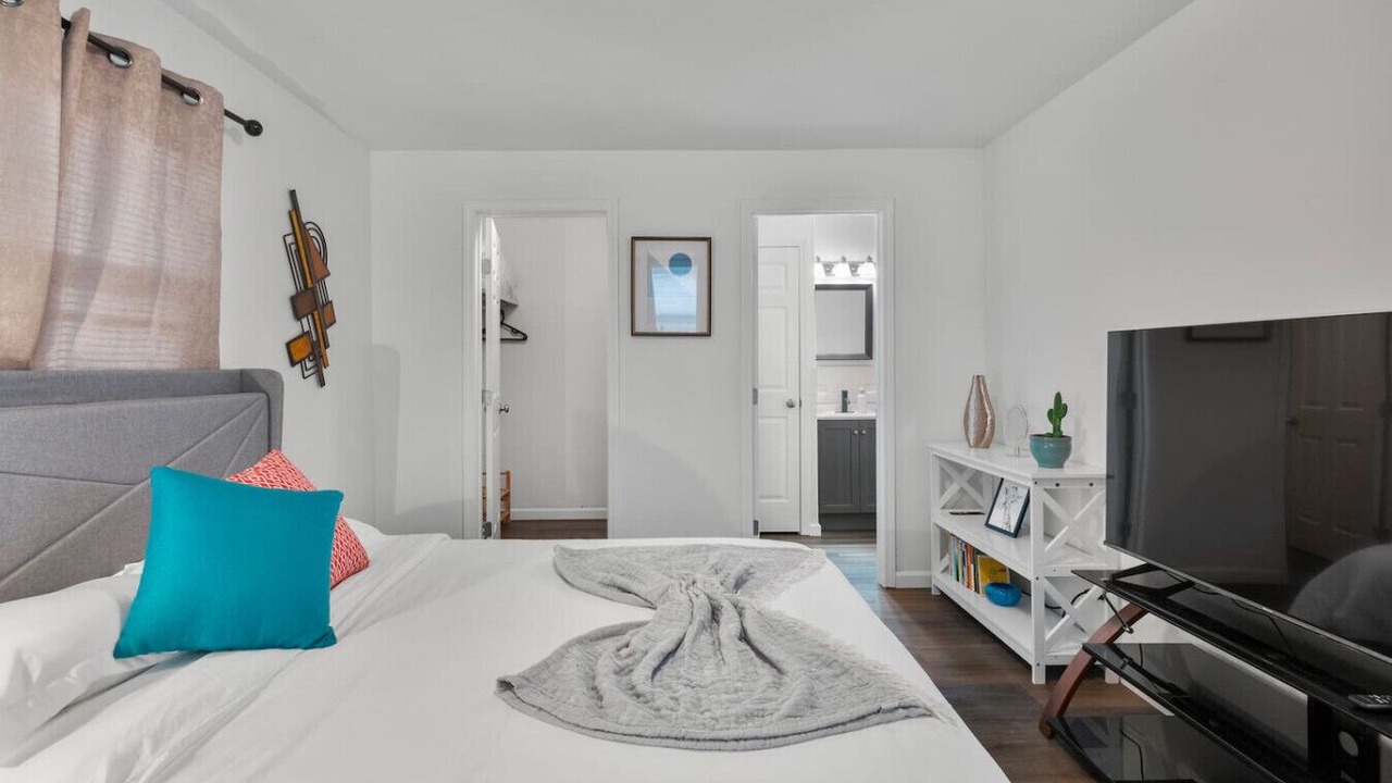 Photo of Bedroom in Southwest Garden