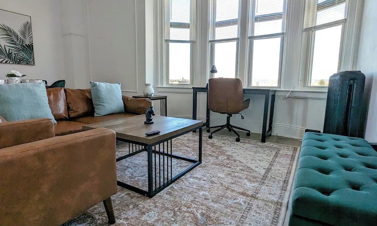 Photo of Livingroom in Stockade Historic District