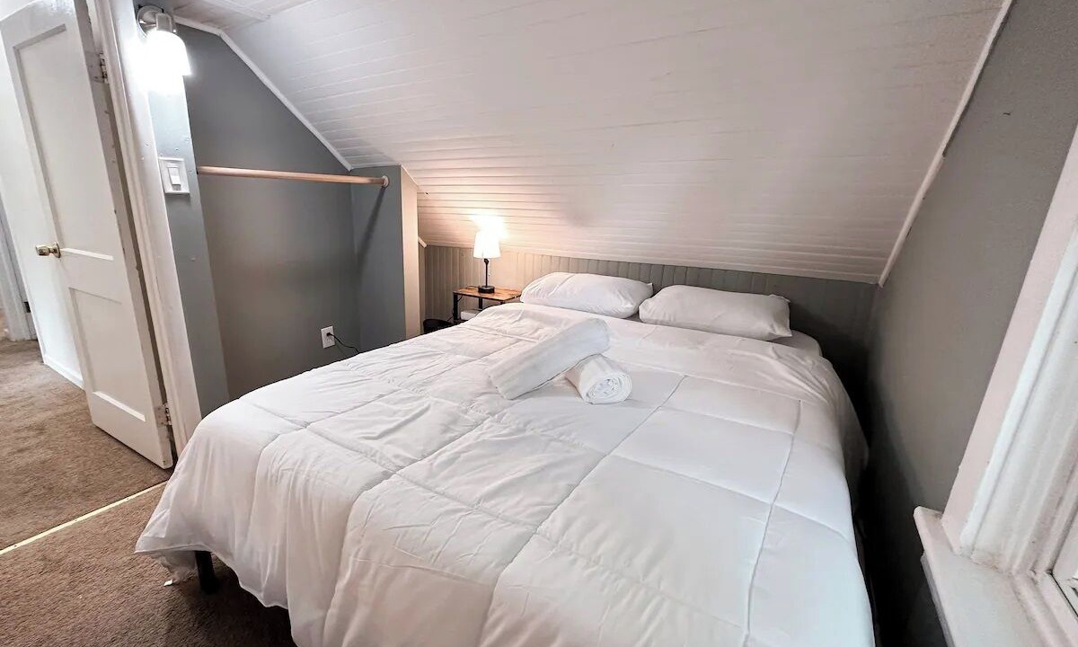 Photo of Bedroom in Albany