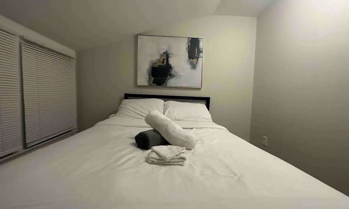 Photo of Bedroom in Albany