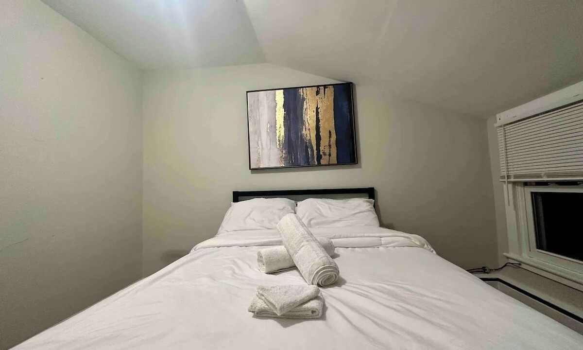 Photo of Bedroom in Albany