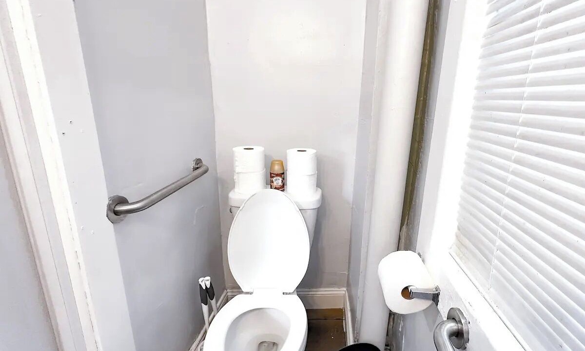 Photo of Bathroom in Albany