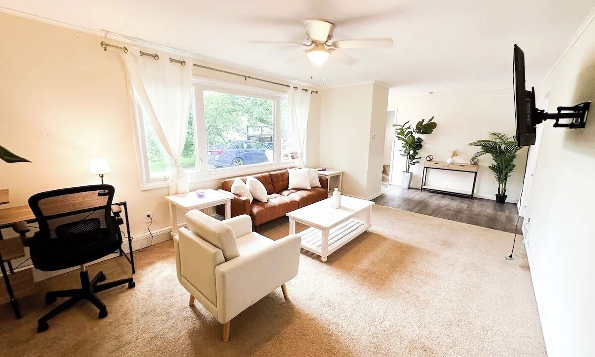 Photo of Livingroom in Albany