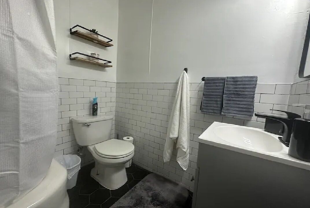 Photo of Bathroom in Seward Place