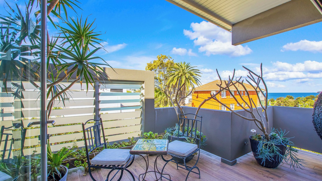 Photo of Patio Balcony in Clovelly