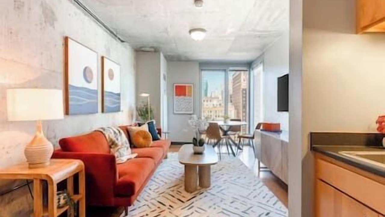 Photo of Livingroom in South Loop