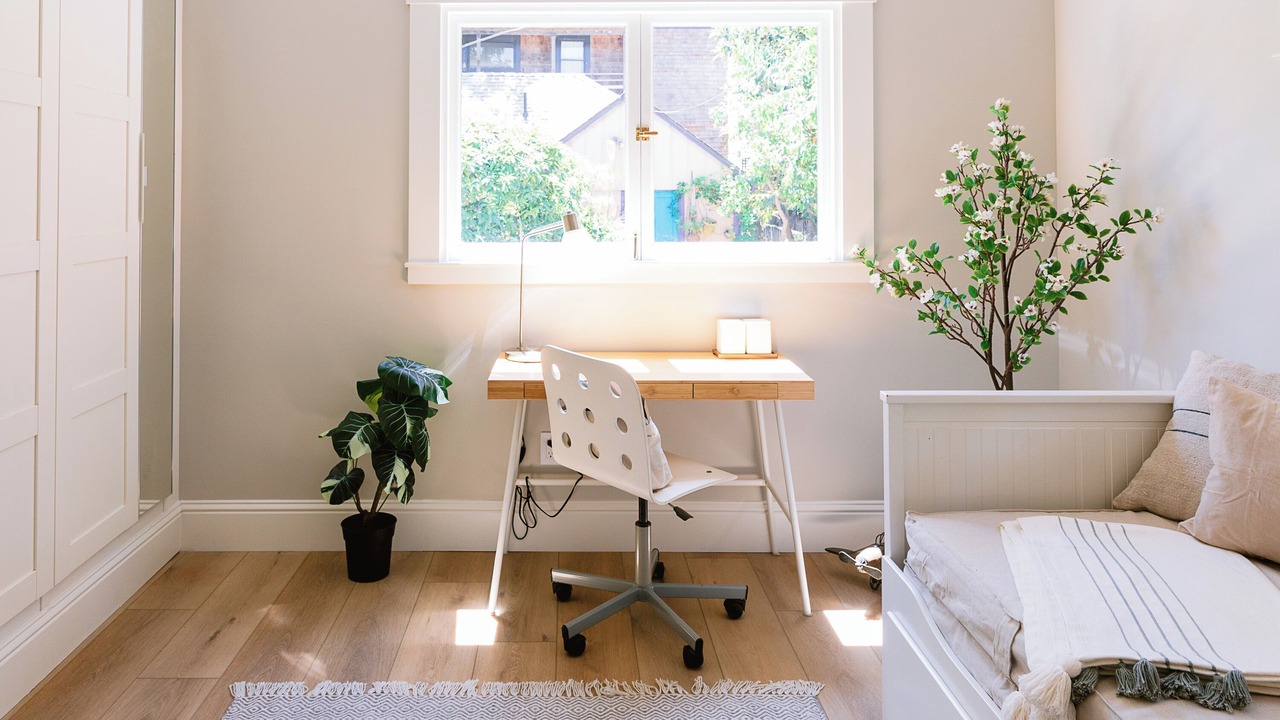 Photo of Bedroom in Downtown Berkeley