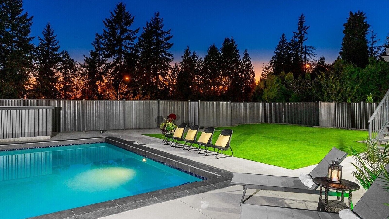 Photo of Outdoor in Hollyburn