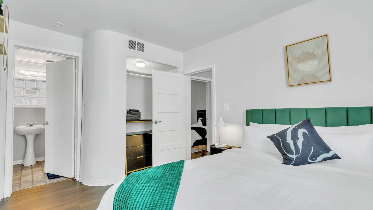 Photo of Bedroom in West Town
