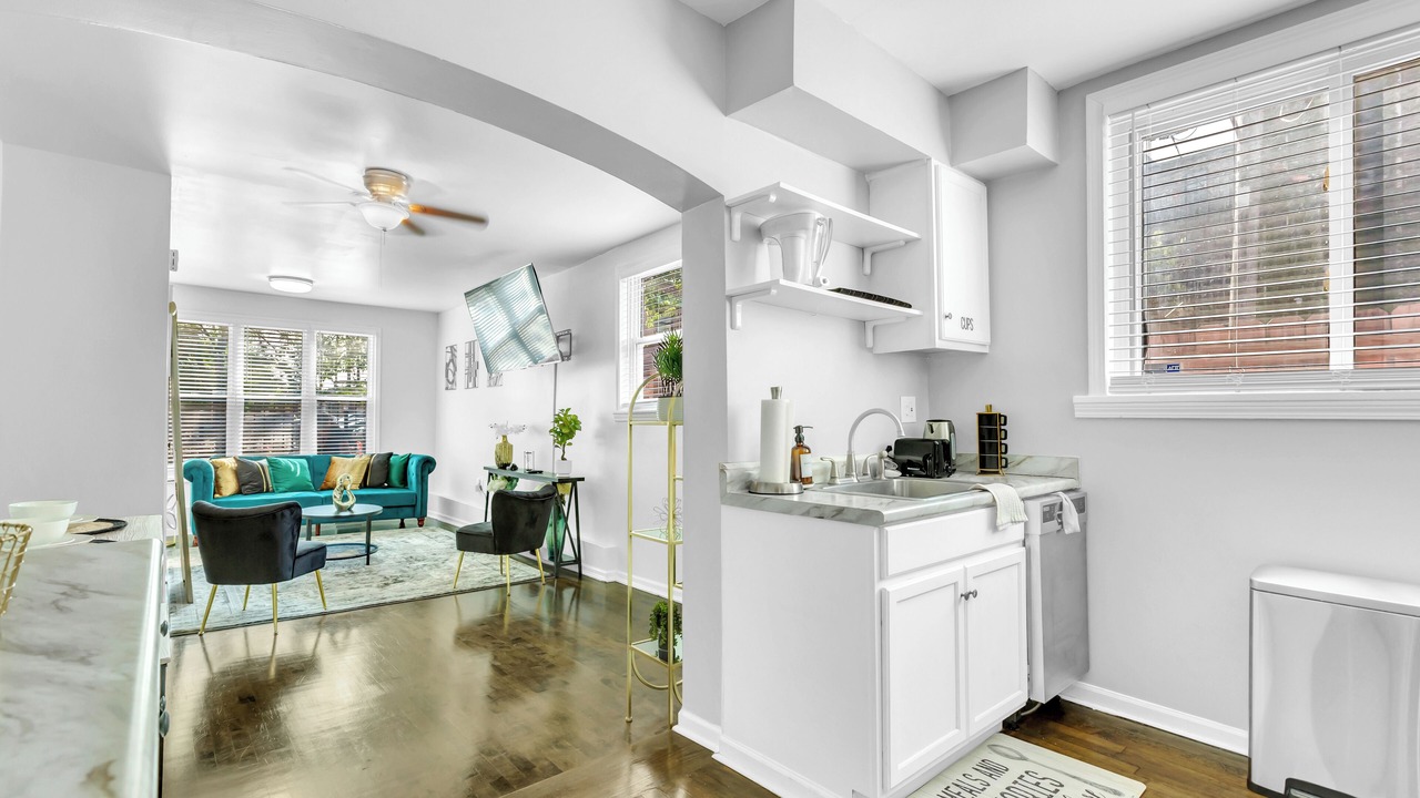 Photo of Livingroom in West Town