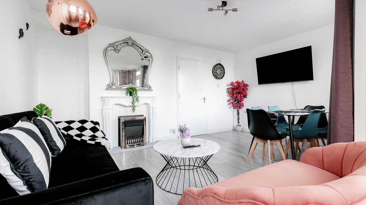 Photo of Livingroom in Lansbury