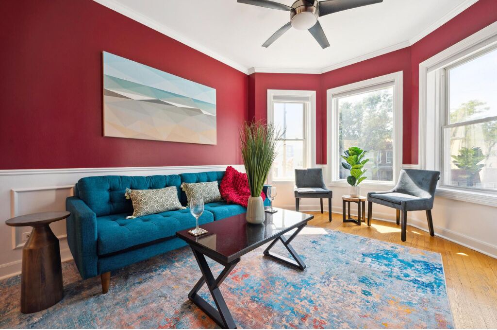 Photo of Livingroom in Wrigleyville