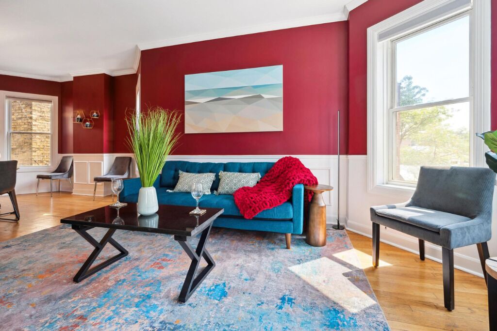 Photo of Livingroom in Wrigleyville