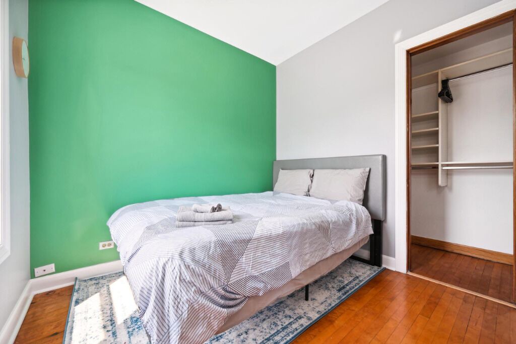 Photo of Bedroom in Wrigleyville