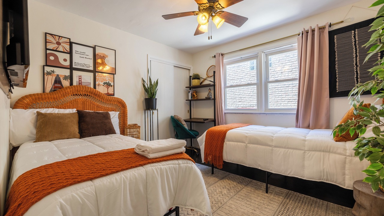 Photo of Bedroom in Evanston