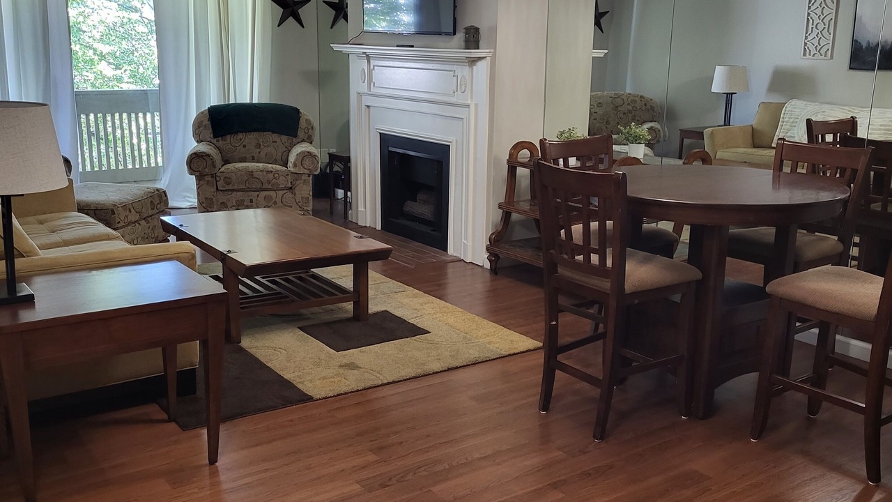 Photo of Livingroom in St. Louis