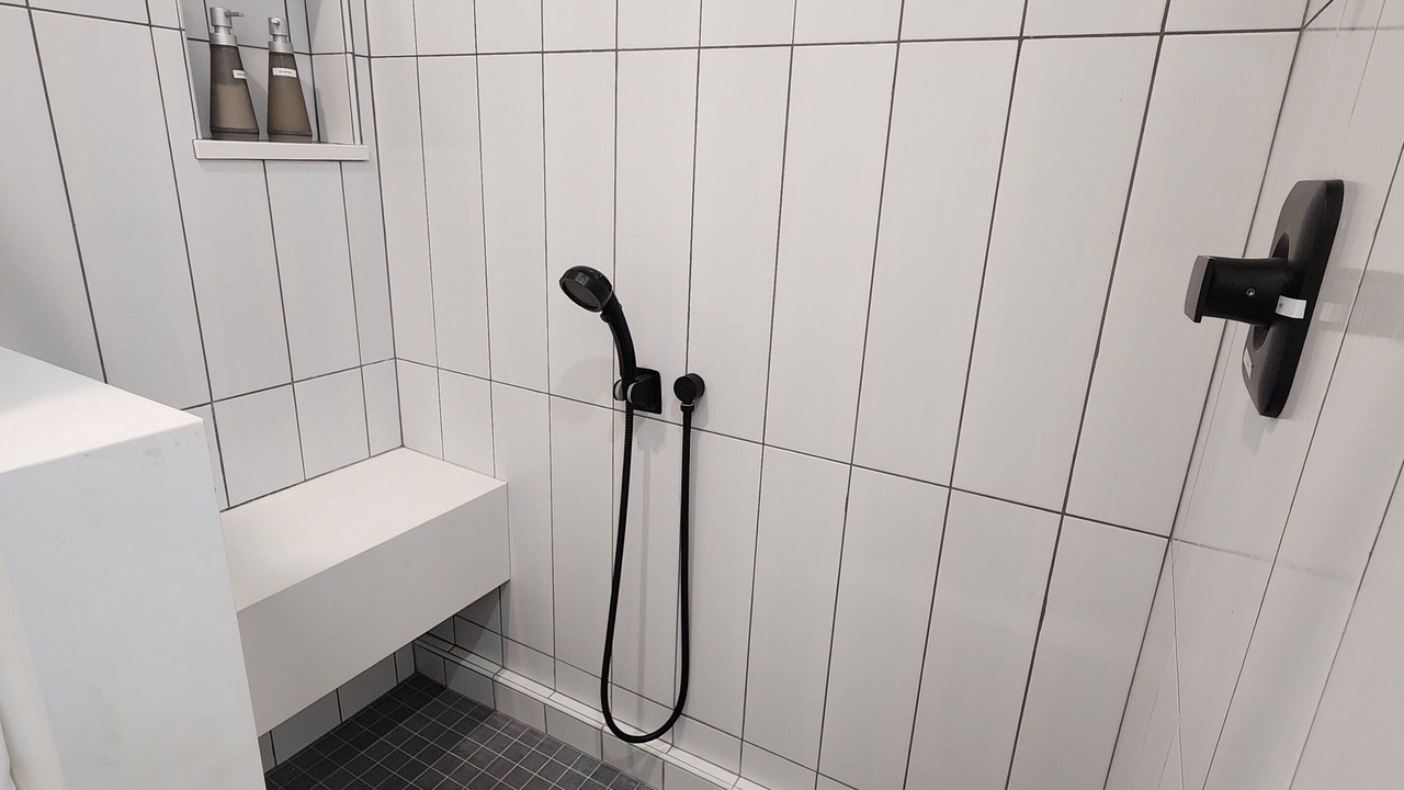 Photo of Bathroom in Ladera Heights