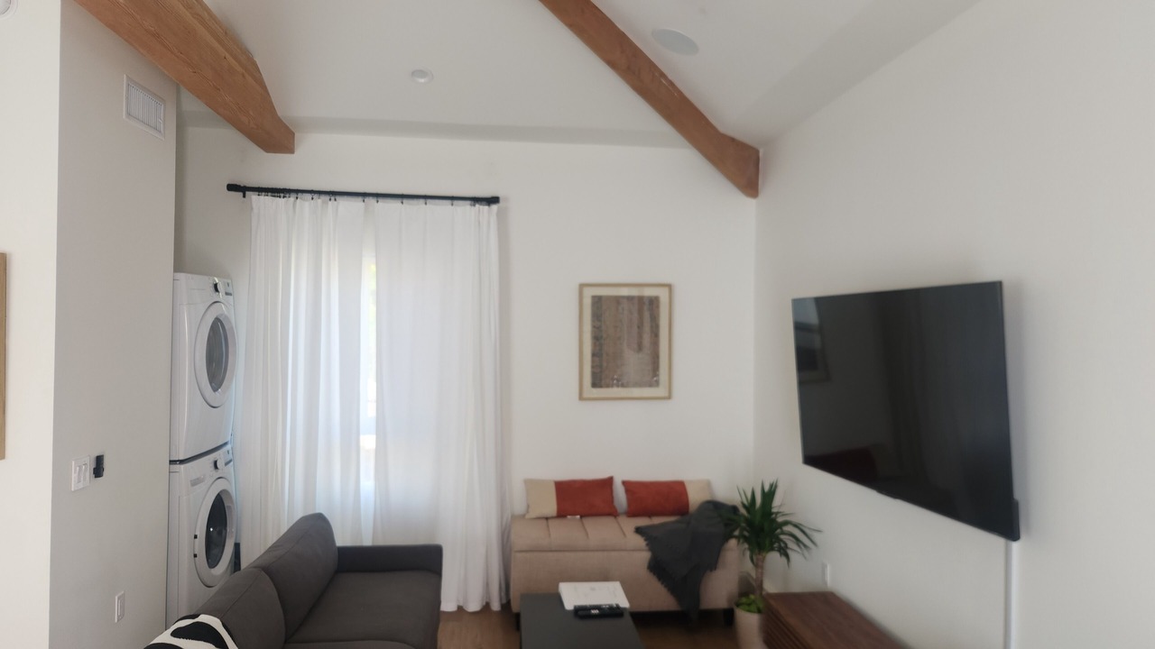 Photo of Livingroom in Ladera Heights