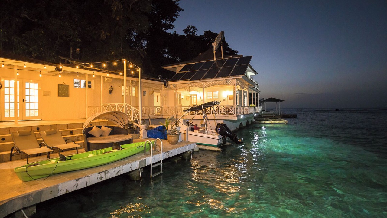 Photo of Patio Balcony in Port Antonio