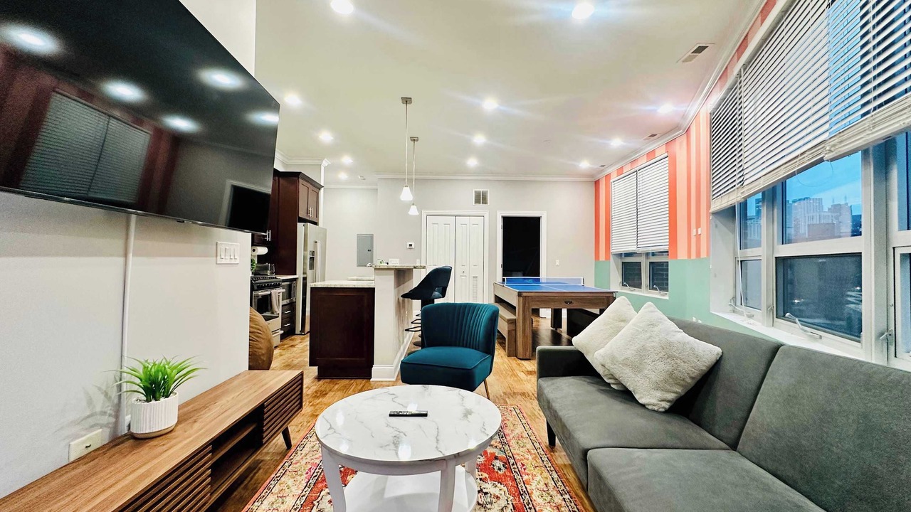 Photo of Livingroom in River West