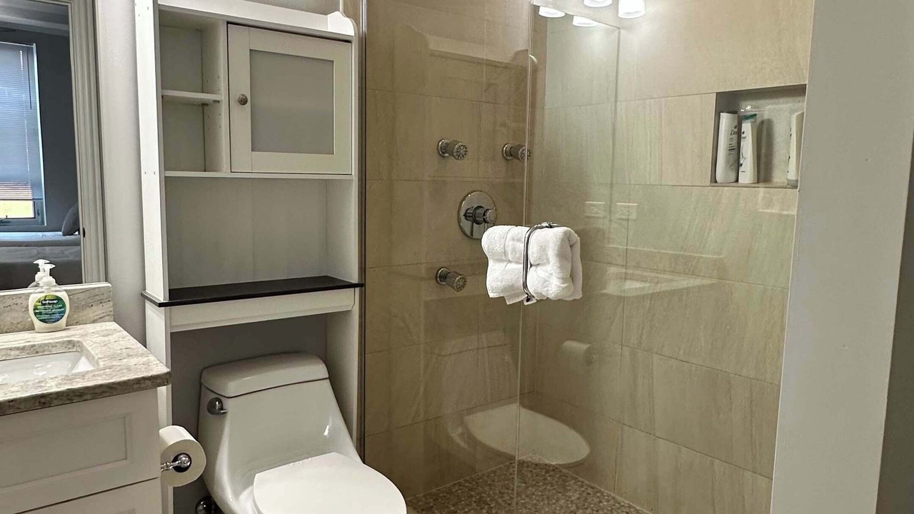 Photo of Bathroom in River West