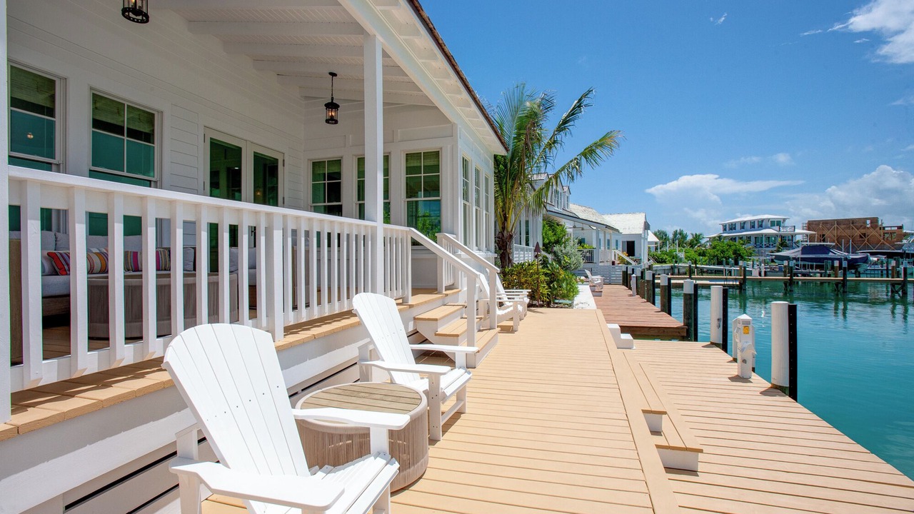 Photo of Patio Balcony in Lubbers Quarters Cay