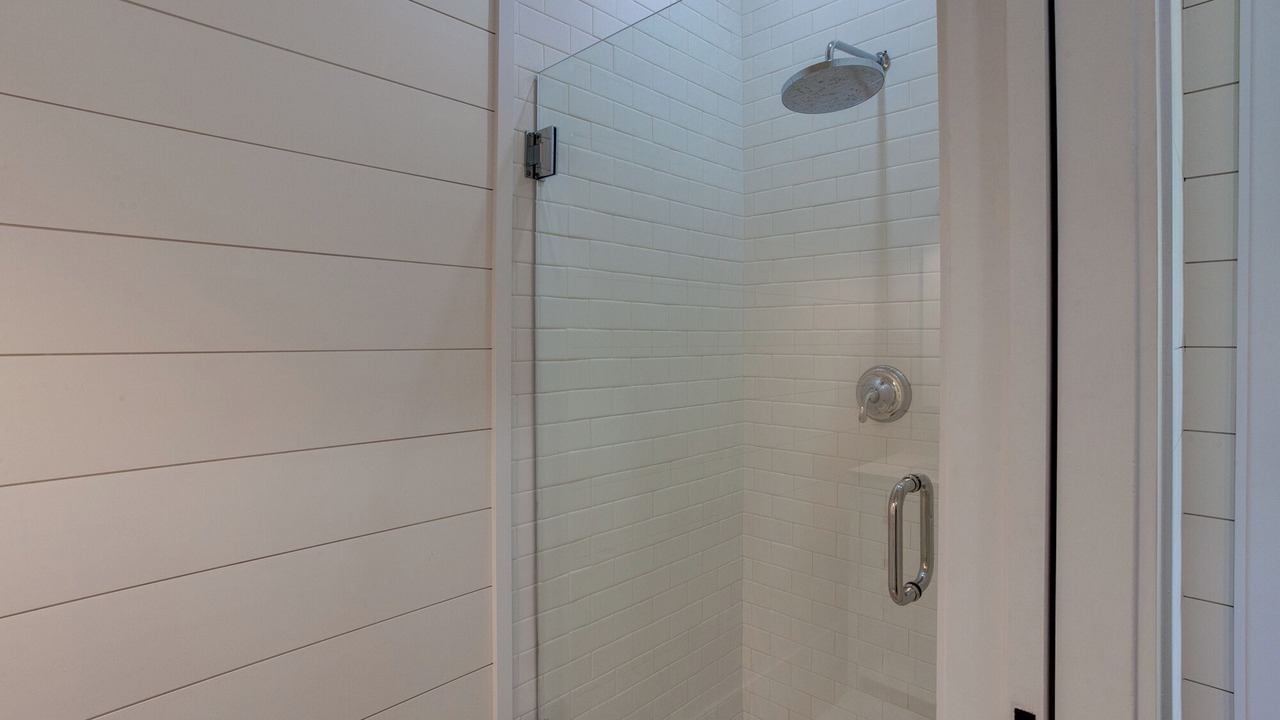 Photo of Bathroom in Lubbers Quarters Cay