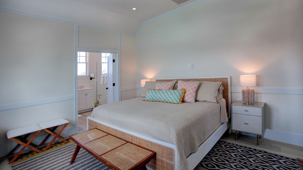 Photo of Bedroom in Lubbers Quarters Cay