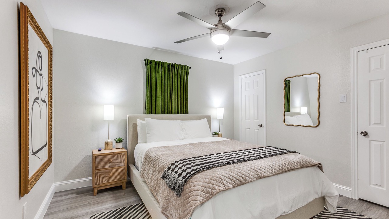 Photo of Bedroom in Rowlett