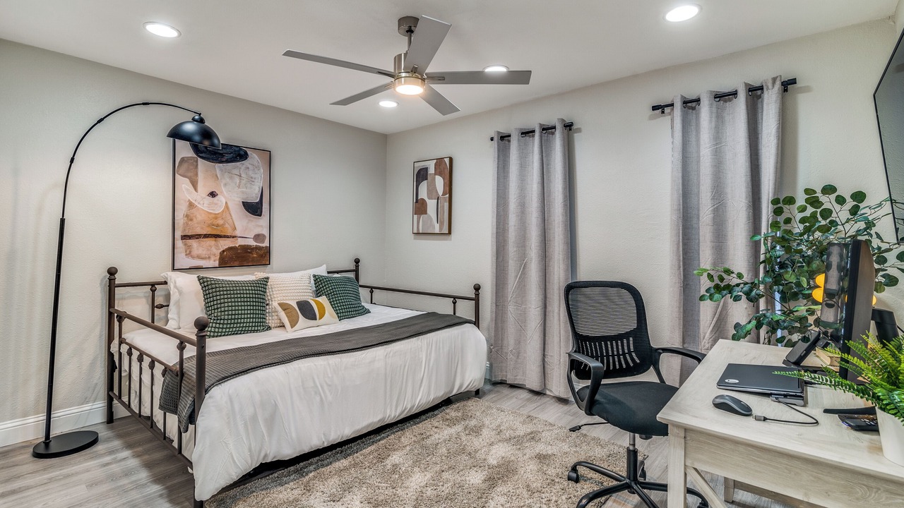 Photo of Bedroom in Rowlett
