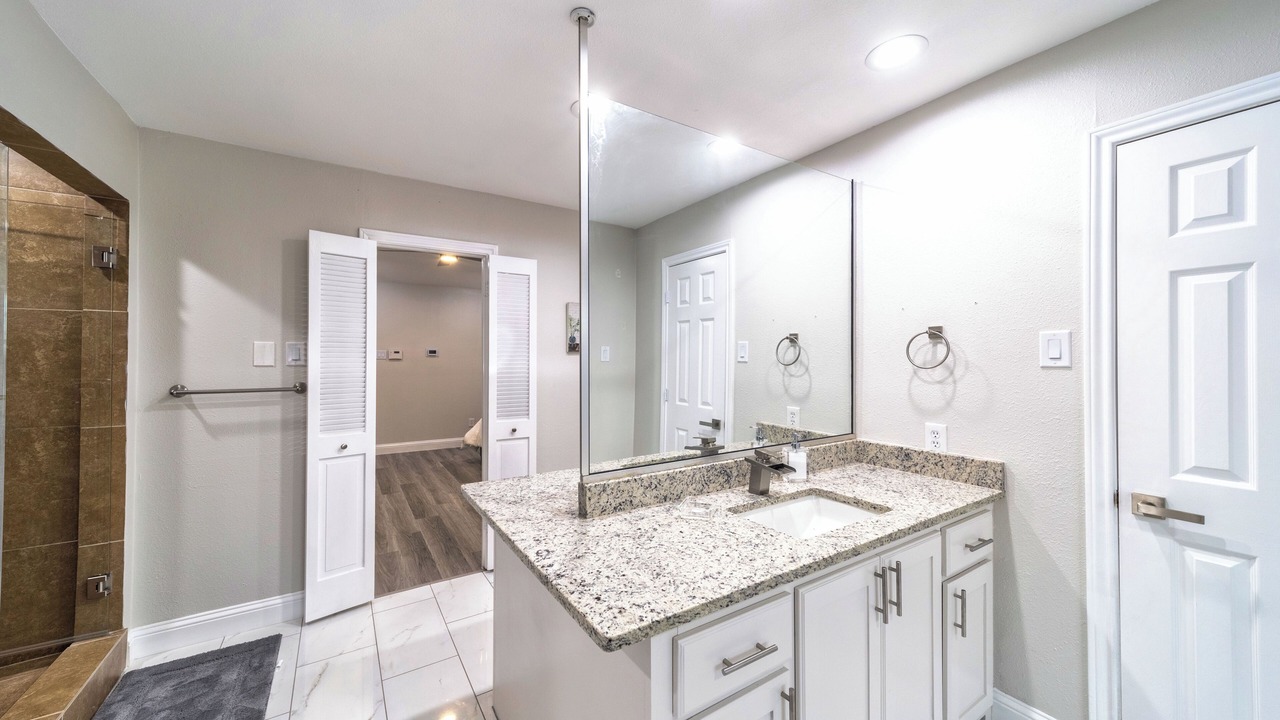 Photo of Bathroom in Rowlett